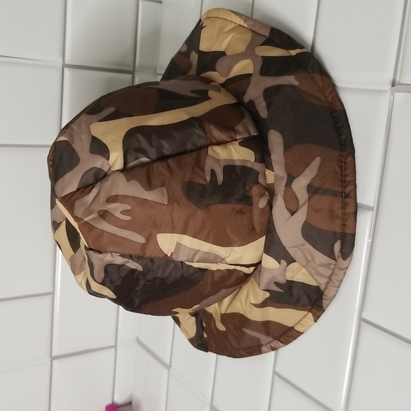 Camo Other - NWOT Brown Camouflage Water Proof Bucket Hat with Elastic Chin Strap